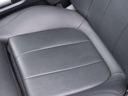 Used 2024 Mercedes-Benz GLB 250 GLB 250 image 11