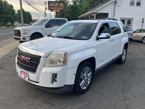 Used 2015 GMC Terrain SLE w/ Chrome Package FWD image 3