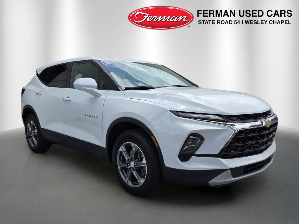 Used 2023 Chevrolet Blazer LT FWD image 1