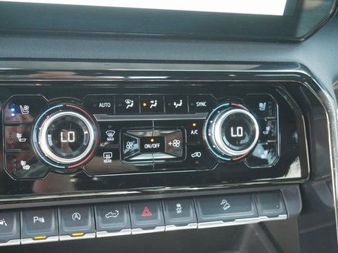 Used 2023 GMC Sierra 1500 AT4 w/ Technology Package image 25