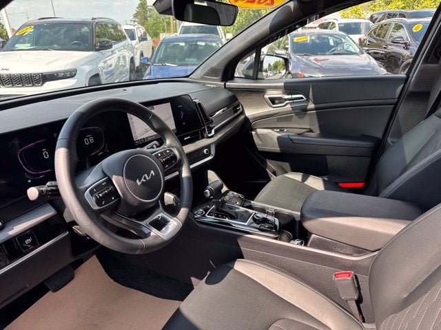 Used 2024 Kia Sportage X-Line w/ X-Line Premium Package AWD/4WD image 10