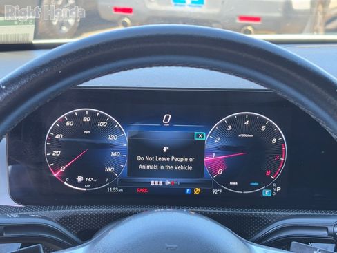 Used 2025 Mercedes-Benz CLA 250 4MATIC image 23