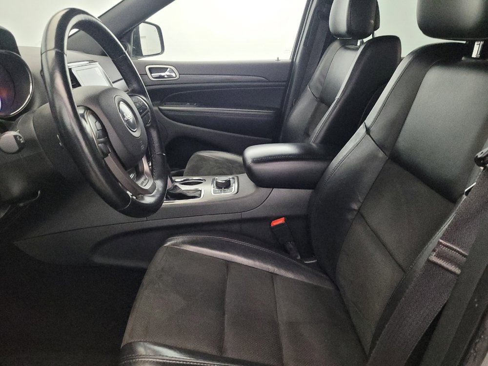 Used 2022 Jeep Grand Cherokee Laredo X AWD/4WD image 17