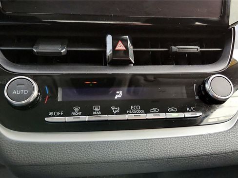 Certified 2023 Toyota Corolla LE image 42