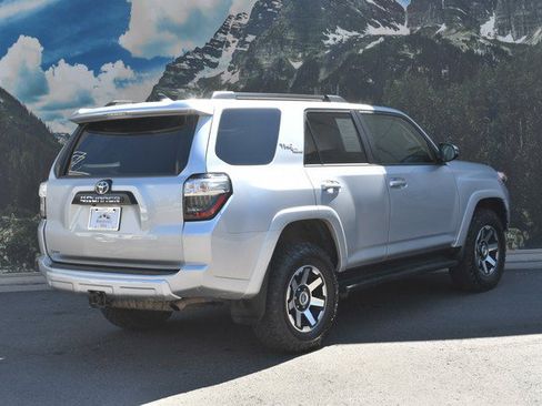 Used 2024 Toyota 4Runner TRD Off-Road Premium AWD/4WD image 3