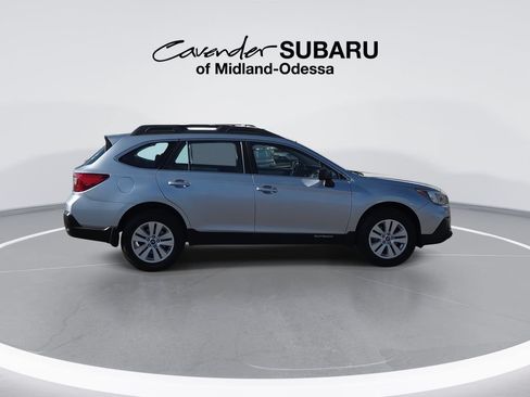 Used 2019 Subaru Outback 2.5i AWD/4WD image 9