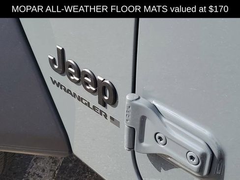 Used 2024 Jeep Wrangler Unlimited Sport AWD/4WD image 12