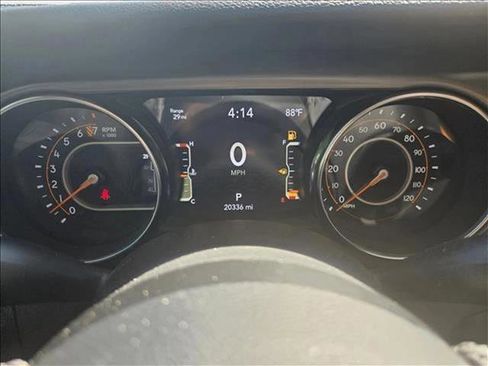 Used 2023 Jeep Gladiator Sport image 16