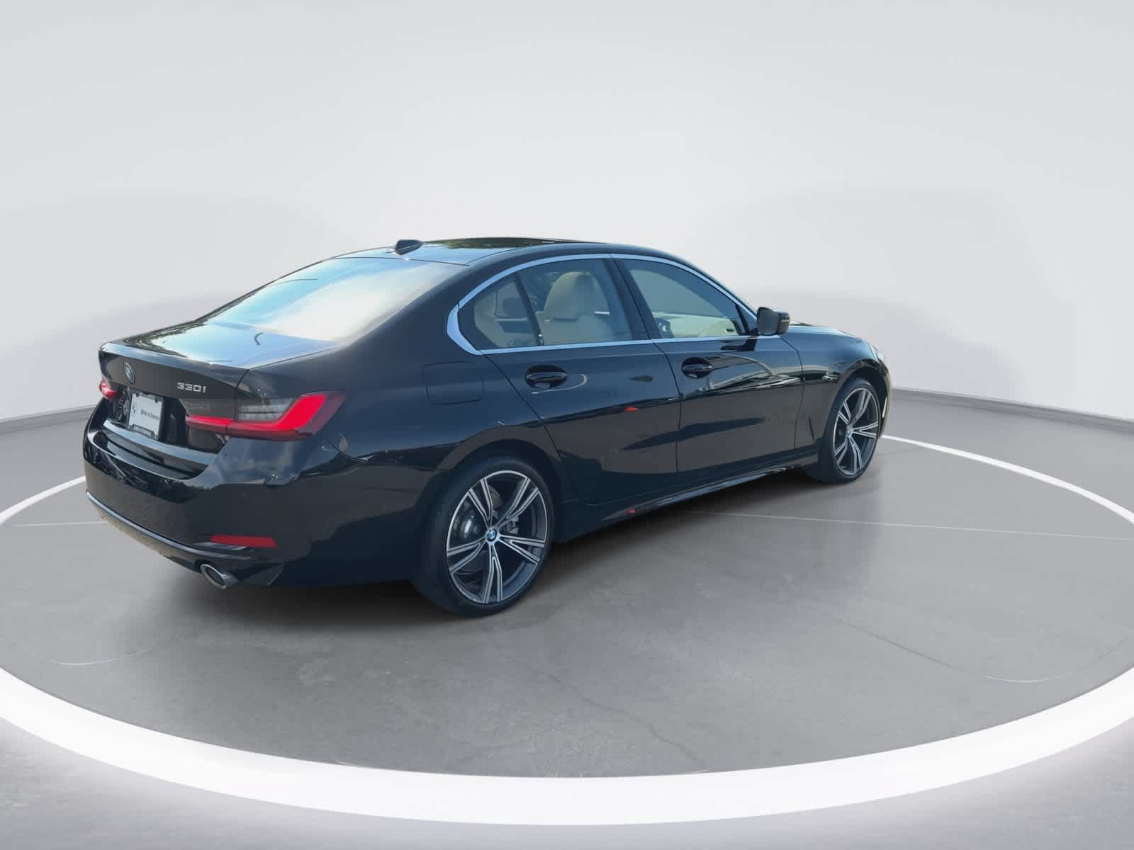 Used 2024 BMW 330i xDrive Sedan w/ Convenience Package AWD/4WD image 8