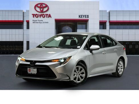 Certified 2024 Toyota Corolla LE FWD image 1