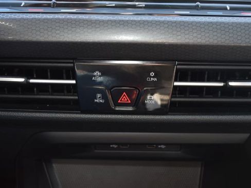 Used 2022 Volkswagen GTI SE FWD image 28