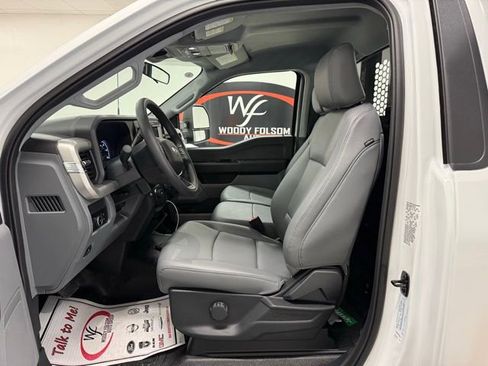 New 2025 Ford F350 XL w/ XL Chrome Package image 9