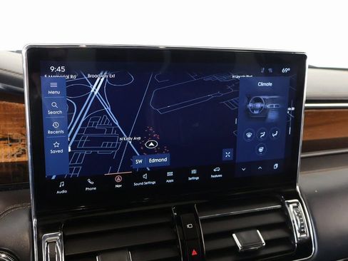 Used 2023 Lincoln Navigator L Black Label image 7