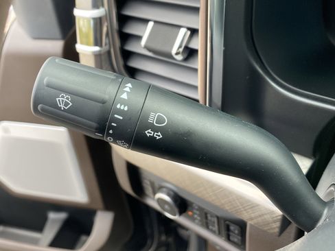 Used 2025 Ford F350 King Ranch image 34