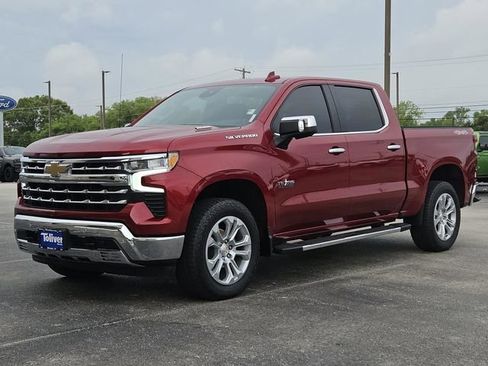 Used 2025 Chevrolet Silverado 1500 LTZ w/ LTZ Convenience Package II AWD/4WD image 4