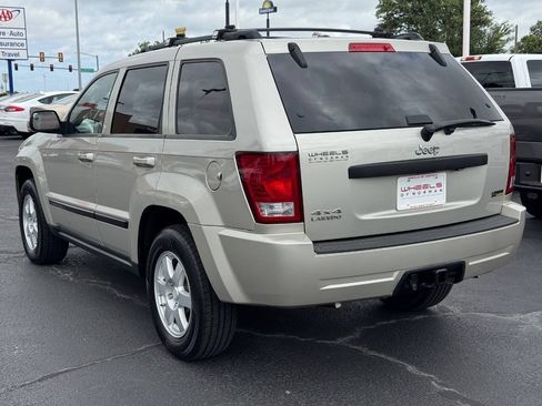 Used 2009 Jeep Grand Cherokee Laredo AWD/4WD image 7