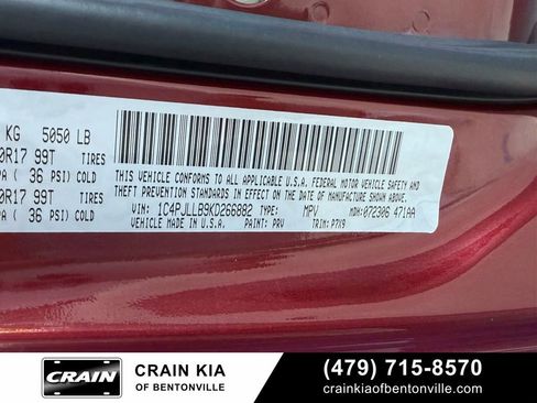 Used 2019 Jeep Cherokee Latitude Plus w/ Comfort/Convenience Group FWD image 35