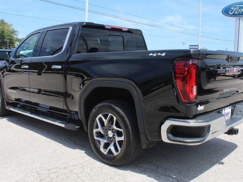 Used 2024 GMC Sierra 1500 SLT w/ SLT Premium Plus Package AWD/4WD image 12