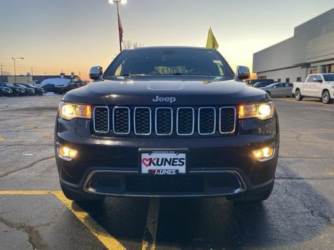 Used 2018 Jeep Grand Cherokee Limited w/ Trailer Tow Group IV image 14