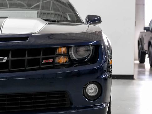 Used 2011 Chevrolet Camaro SS w/ RS Package RWD image 32
