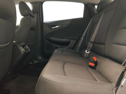 Used 2020 Chevrolet Malibu LT FWD image 18