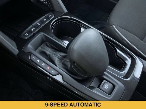 Used 2025 Chevrolet TrailBlazer LS w/ LS Convenience Package AWD/4WD image 7