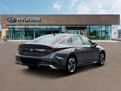 New 2026 Hyundai Sonata SEL FWD image 7
