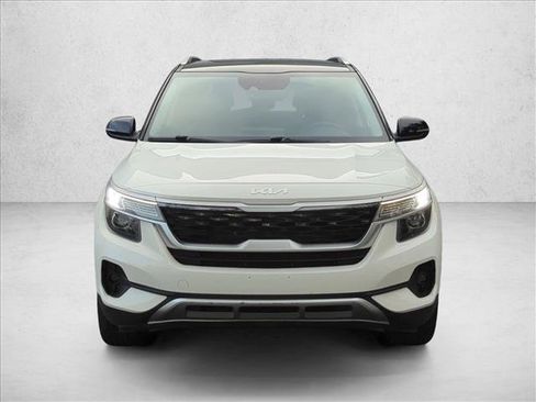 Used 2022 Kia Seltos S AWD/4WD image 2