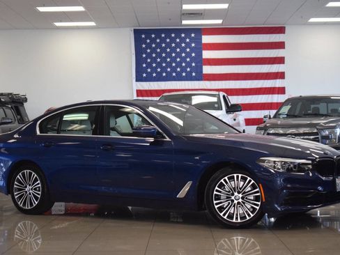 Used 2019 BMW 530i w/ Convenience Package image 1