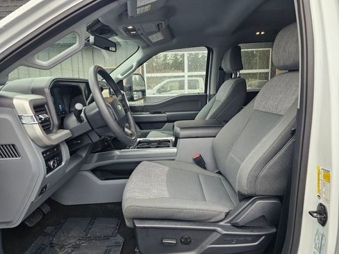 Used 2024 Ford F350 XLT w/ XLT Premium Package image 21