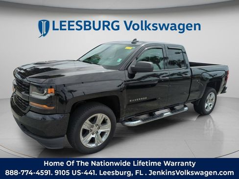 Used 2017 Chevrolet Silverado 1500 Custom w/ Custom Convenience Package image 14