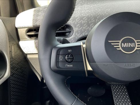 Used 2025 MINI Cooper S image 25