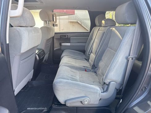 Used 2017 Toyota Sequoia SR5 image 25