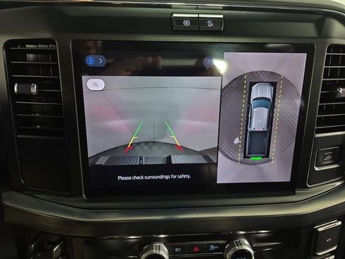 Certified 2025 Ford F350 Lariat w/ Black Appearance Package image 17