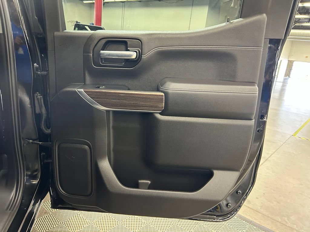 Used 2021 Chevrolet Silverado 1500 RST w/ Bed Protection Package AWD/4WD image 12