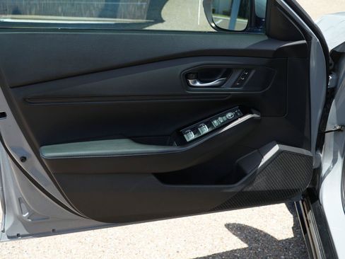 Used 2023 Honda Accord Touring image 4
