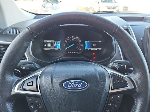 Used 2024 Ford Edge SEL image 15