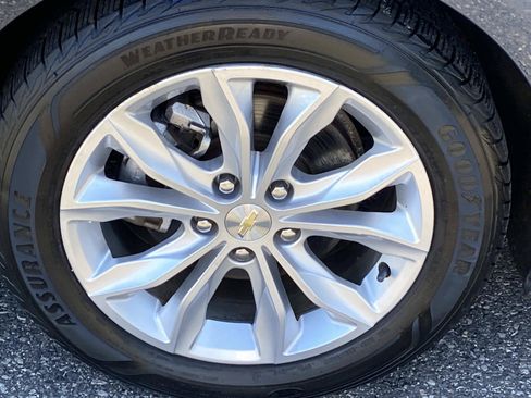 Used 2021 Chevrolet Malibu LT FWD image 23
