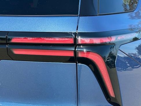 New 2026 Chevrolet Traverse LT image 37