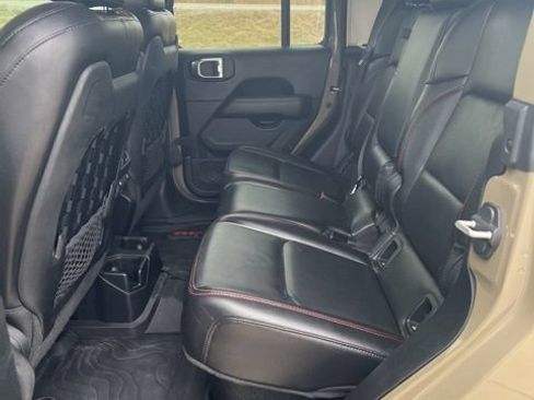 Used 2020 Jeep Gladiator Rubicon AWD/4WD image 24