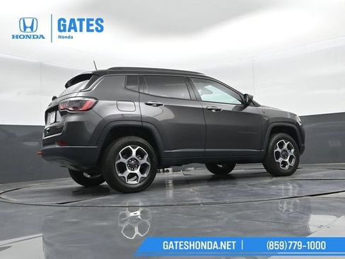 Used 2022 Jeep Compass Trailhawk w/ Trailhawk Convenience Group AWD/4WD image 35