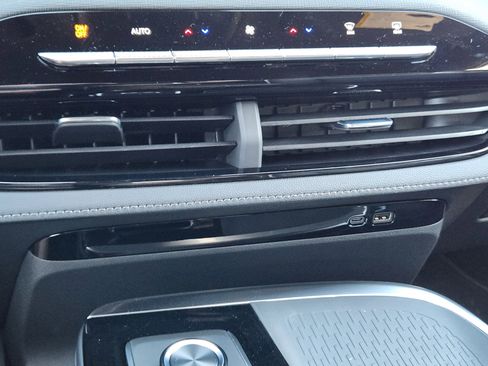 New 2026 Buick Enclave Sport Touring w/ Power Package image 15