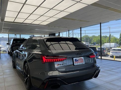 Used 2021 Audi RS 6 w/ Executive Package AWD/4WD image 7
