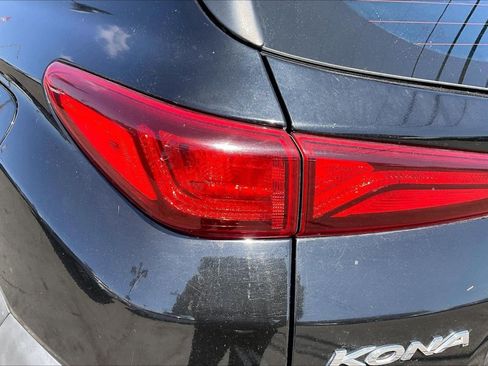 Used 2020 Hyundai Kona SE FWD image 30