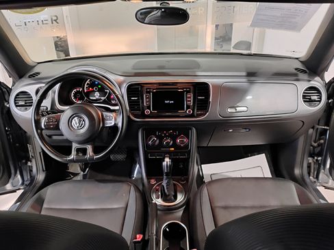 Used 2013 Volkswagen Beetle 2.5 image 17