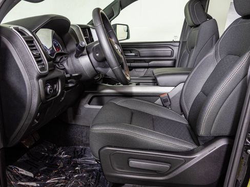 New 2026 RAM 1500 Express AWD/4WD image 18