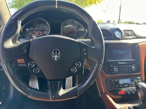 Used 2014 Maserati GranTurismo Sport RWD image 18