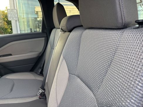 Used 2025 Subaru Forester Premium AWD/4WD image 12