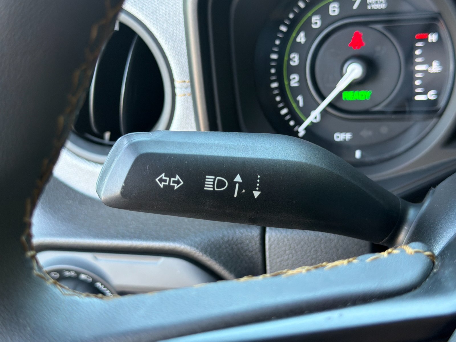 Used 2024 Jeep Wrangler Unlimited AWD/4WD image 29