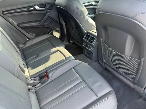 Used 2018 Audi Q5 Prestige w/ Prestige Package AWD/4WD image 18